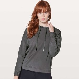 💝Lululemon Twisted & Tucked Pullover in Dark Shadow